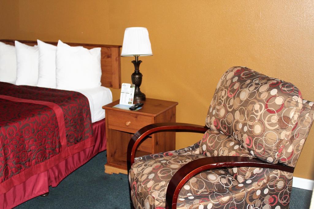 Days Inn By Wyndham エバレット エクステリア 写真